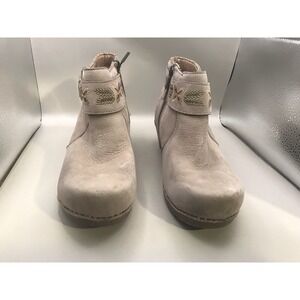 Dansko Beige Booties Marked EU Size 37 Very Cute